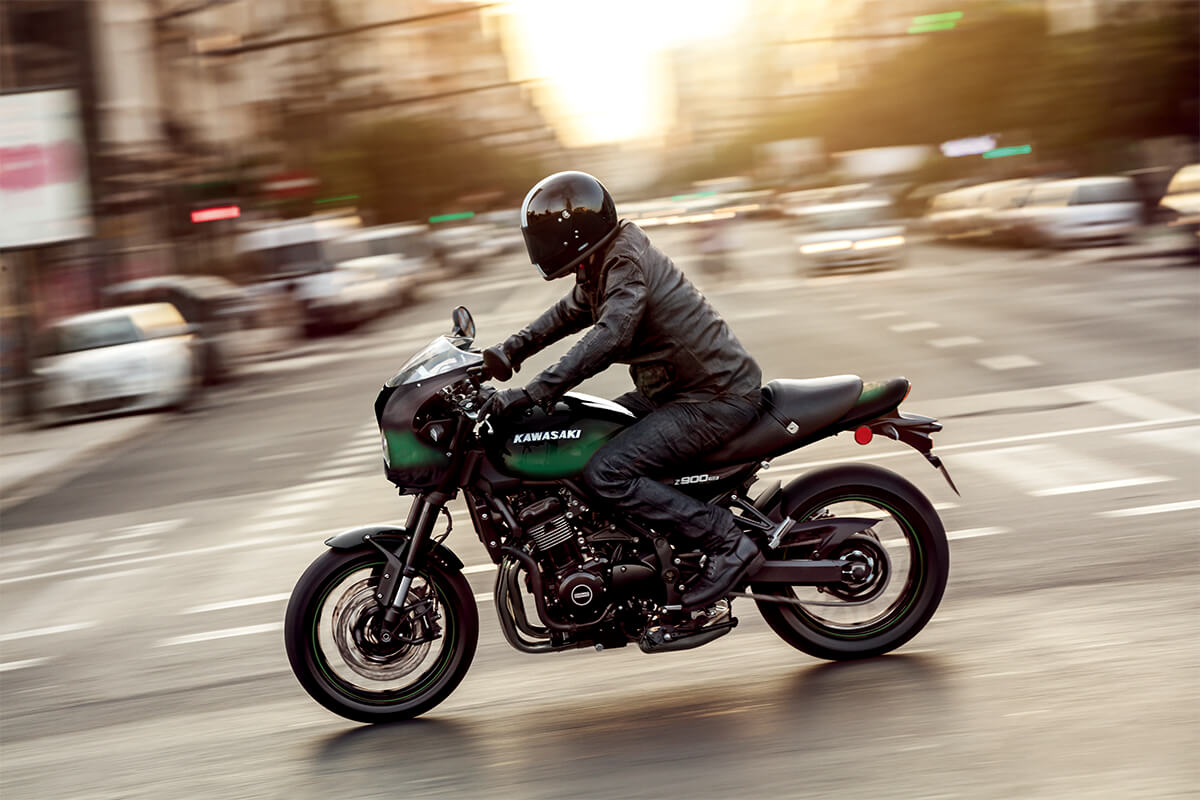 Kawasaki Z900RS CAFE ABS Review: Retro Style Meets Modern Performance in a Café-Inspired Classic