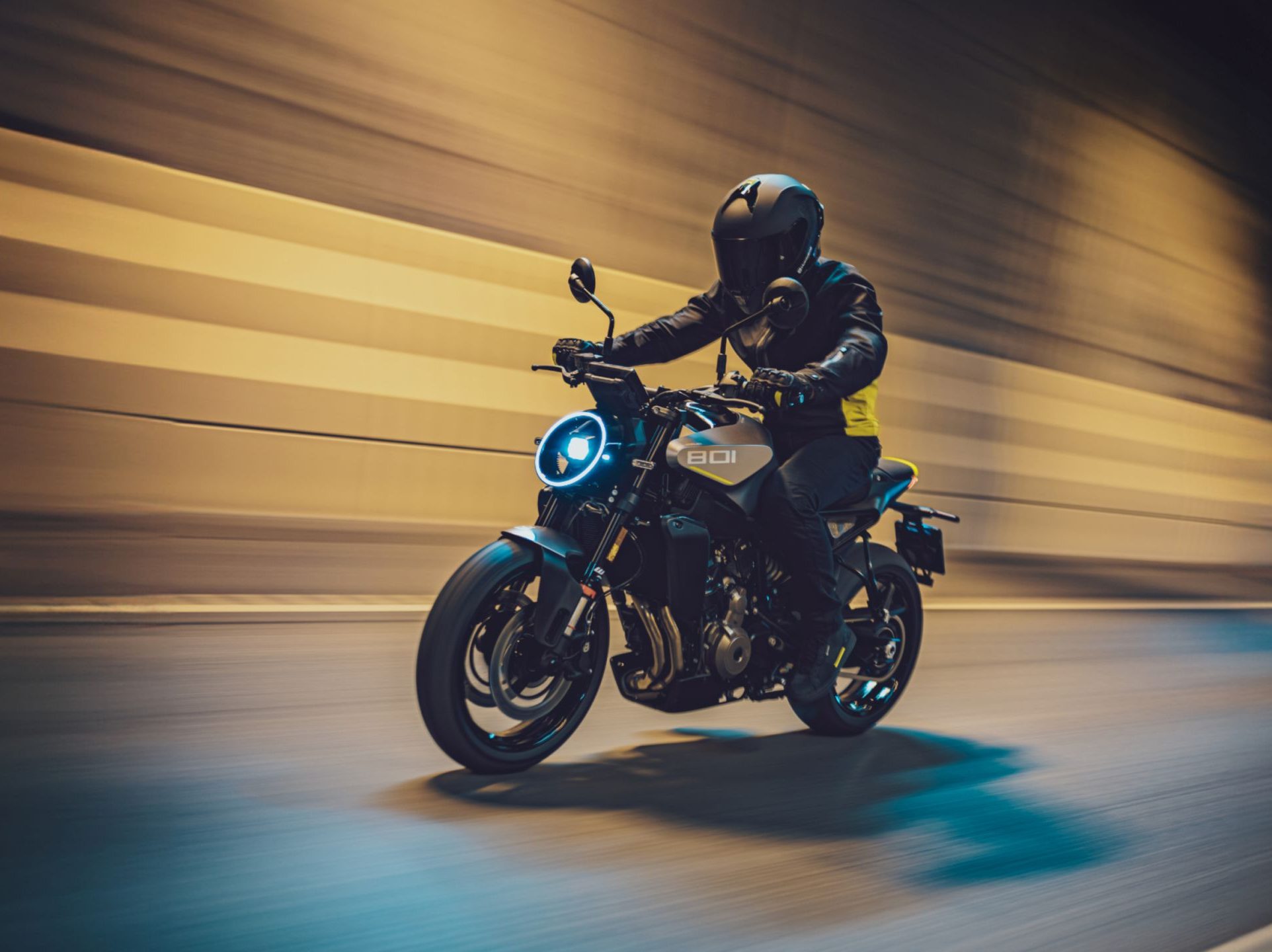 Husqvarna Unveils the 2025 Vitpilen 801: A Modern Café Racer with Advanced Features